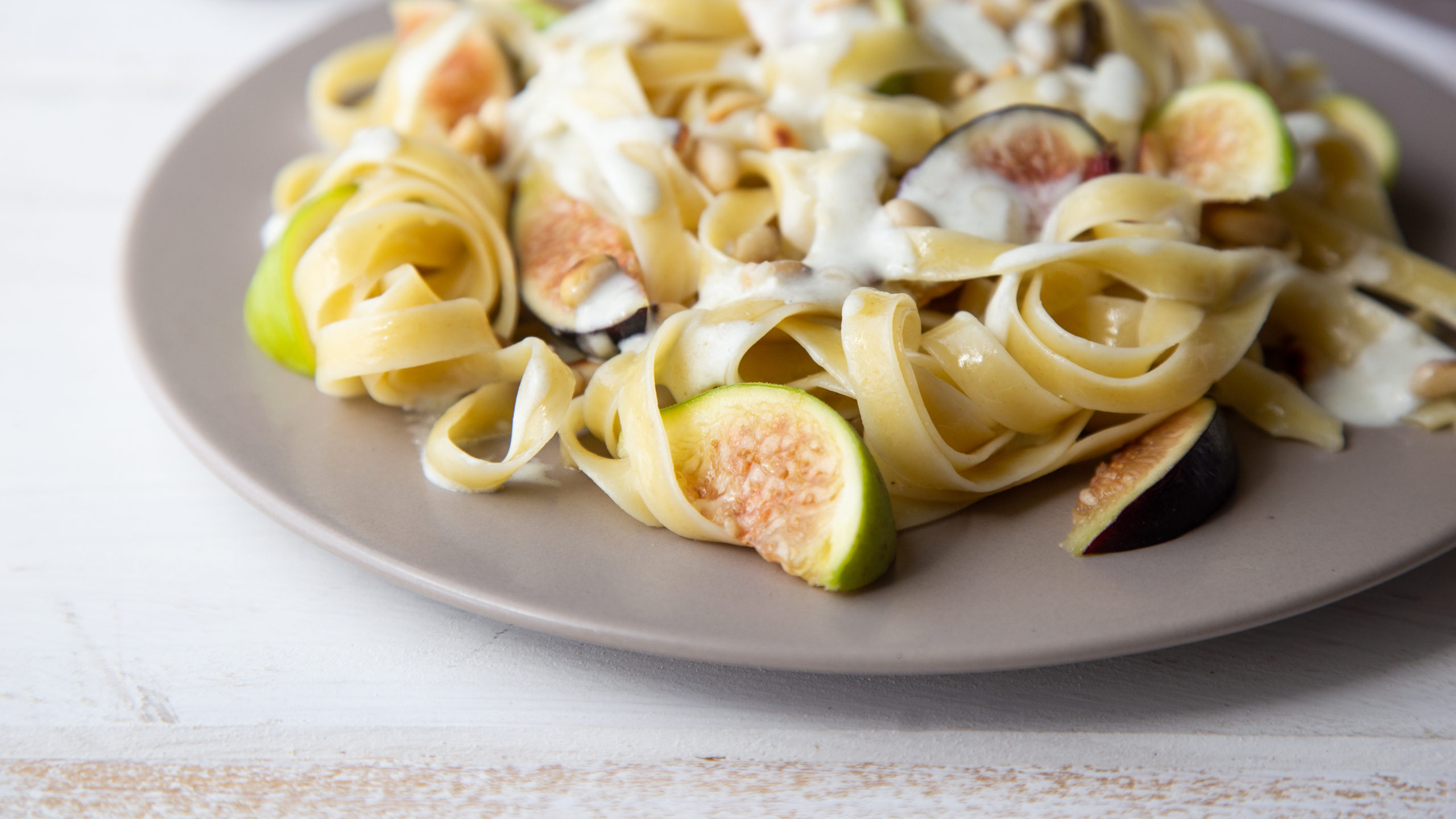 California Figs and Fettuccine with Gorgonzola and Pine Nuts - California Figs - California Figs